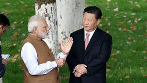Prime Minister Narendra Modi and Chinese President Xi Jinping take a walk together along the East Lake in Wuhan, China, on April 28, 2018.(PTI) Prime Minister Narendra Modi and Chinese President Xi Jinping take a walk together along the East Lake in Wuhan, China, on April 28, 2018.(PTI)