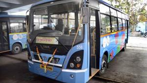 While tenders for the 550 new e-buses is likely to be floated in 10 days, opposition parties in Pune Municipal Corporation have demanded a trial run for 90 days.(HT File Photo) While tenders for the 550 new e-buses is likely to be floated in 10 days, opposition parties in Pune Municipal Corporation have demanded a trial run for 90 days.(HT File Photo)