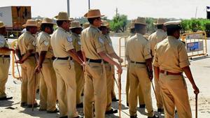 The Supreme Court asked the Karnataka police to provide the woman security, after she claimed there was a threat to her life from her kin.(PTI File Photo) The Supreme Court asked the Karnataka police to provide the woman security, after she claimed there was a threat to her life from her kin.(PTI File Photo)