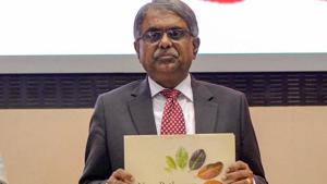 PK Sinha is a 1977 batch IAS officer of UP cadre.(PTI File Photo) PK Sinha is a 1977 batch IAS officer of UP cadre.(PTI File Photo)