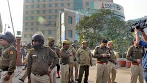 Police force deployed outside Max Hospital, Shalimar Bagh, after a newborn baby was wrongly declared dead in November, 2017. The Delhi Medical Council in its report on May 2, 2018 has there were procedural lapses but no medical negligence in the case.(PTI file photo) Police force deployed outside Max Hospital, Shalimar Bagh, after a newborn baby was wrongly declared dead in November, 2017. The Delhi Medical Council in its report on May 2, 2018 has there were procedural lapses but no medical negligence in the case.(PTI file photo)