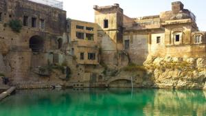 Katas Raj temple(Image courtesy: Wikimedia Commons) Katas Raj temple(Image courtesy: Wikimedia Commons)