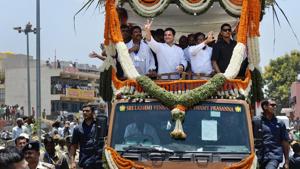 Congress president Rahul Gandhi at a road show at Gauribidanur in Chikkaballapur, Karnataka on May 8.(PTI Photo) Congress president Rahul Gandhi at a road show at Gauribidanur in Chikkaballapur, Karnataka on May 8.(PTI Photo)