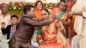 Trans-sexuals Ishaan and Surya tie the knot at a private club in Thiruvananthapuram on Thursday.(HT Photo) Trans-sexuals Ishaan and Surya tie the knot at a private club in Thiruvananthapuram on Thursday.(HT Photo)