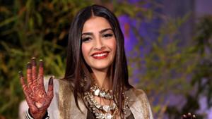 Sonam Kapoor during her wedding reception in Mumbai on Tuesday.(PTI) Sonam Kapoor during her wedding reception in Mumbai on Tuesday.(PTI)