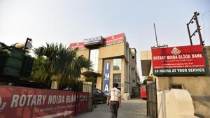8,087 units of blood were illegally transferred to blood banks in Kanpur and Gorakhpur.(Virendra Singh Gosain/HT Photo) 8,087 units of blood were illegally transferred to blood banks in Kanpur and Gorakhpur.(Virendra Singh Gosain/HT Photo)