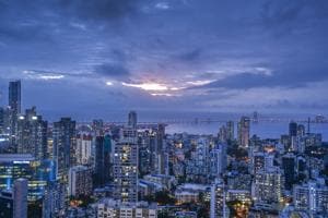 While Mumbai already has several rooftop restaurants and bars, most of them have been allowed only as temporary structures, or are set up illegally.(Hindustan Times) While Mumbai already has several rooftop restaurants and bars, most of them have been allowed only as temporary structures, or are set up illegally.(Hindustan Times)