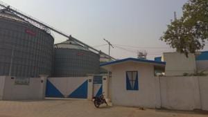 As per prevailing charges, the annual storage cost for 50,000-tonne wheat will be <span class='webrupee'>₹</span>42 lakh with a steel silo project of this capacity costing <span class='webrupee'>₹</span>30 crore to build.(HT File) As per prevailing charges, the annual storage cost for 50,000-tonne wheat will be <span class='webrupee'>₹</span>42 lakh with a steel silo project of this capacity costing <span class='webrupee'>₹</span>30 crore to build.(HT File)
