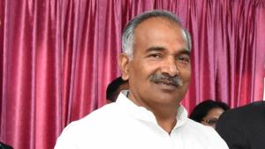 The education department has now claimed that almost all the students have procured the books and there are no problem in distribution.(HT FILE PHOTO) The education department has now claimed that almost all the students have procured the books and there are no problem in distribution.(HT FILE PHOTO)