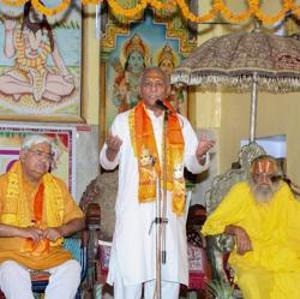 Vishwa Hindu Parishad chief Vishnu Sadashiv Kokje said in Haridwar that Dalits need to be equally treated both in action and thoughts.(PTI File Photo) Vishwa Hindu Parishad chief Vishnu Sadashiv Kokje said in Haridwar that Dalits need to be equally treated both in action and thoughts.(PTI File Photo)