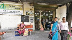 A Kendriya Bhandar at RK Puram. Kendriya Bhandar has over 92,000 members, including the central government, which holds almost 70% shares.(Vipin Kumar/HT Photo) A Kendriya Bhandar at RK Puram. Kendriya Bhandar has over 92,000 members, including the central government, which holds almost 70% shares.(Vipin Kumar/HT Photo)