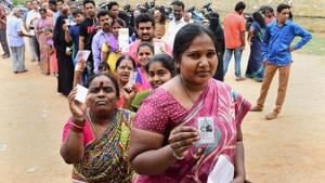 People queue up to cast their ballot during the polling day for the Karnataka Assembly election 2018 in Bengaluru on Saturday.(PTI Photo) People queue up to cast their ballot during the polling day for the Karnataka Assembly election 2018 in Bengaluru on Saturday.(PTI Photo)