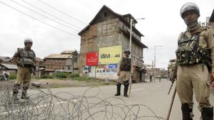 Paramilitary soldiers stand guard during restriction in downtown area of Srinagar.(HT File Photo) Paramilitary soldiers stand guard during restriction in downtown area of Srinagar.(HT File Photo)