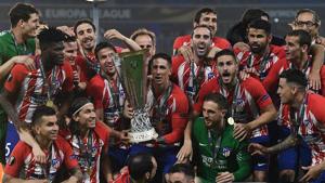 Atletico Madrid’s players celebrate with the trophy after the UEFA Europa League final between Olympique de Marseille and Atletico Madrid at the Parc OL stadium in Decines-Charpieu, near Lyon on May 16, 2018.(AFP) Atletico Madrid’s players celebrate with the trophy after the UEFA Europa League final between Olympique de Marseille and Atletico Madrid at the Parc OL stadium in Decines-Charpieu, near Lyon on May 16, 2018.(AFP)