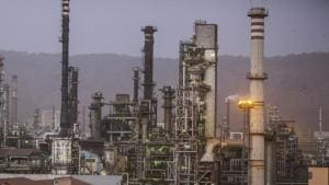 Brent crude oil, which breached $80 a barrel mark on Thursday, was trading at $79.54 on Friday, the highest level since November 2014.(Bloomberg photo)