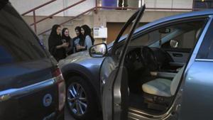 Saudi women take part in a training programme for new female drivers at Careem, a chauffeur driven car booking service, at their Saudi offices in Khobar City, some 424 kilometres east of the Saudi capital of Riyadh, on October 10, 2017.(AFP File Photo)
