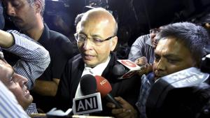 Senior Congress leader Abhishek Singhvi arrives at Supreme Court for the hearing of a petition challenging Karnataka Governor's decision, in New Delhi.(PTI File Photo) Senior Congress leader Abhishek Singhvi arrives at Supreme Court for the hearing of a petition challenging Karnataka Governor's decision, in New Delhi.(PTI File Photo)