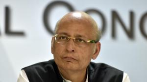 Senior advocate Abhishek Manu Singhvi during a press conference at AICC, in New Delhi, India, on Saturday, May 19, 2018.(Sonu Mehta/HT PHOTO) Senior advocate Abhishek Manu Singhvi during a press conference at AICC, in New Delhi, India, on Saturday, May 19, 2018.(Sonu Mehta/HT PHOTO)