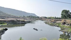 The pond at Sector 35 was cleaned by residents recently. The clean-up drive continued for an entire day and the trash collected was enough to fill two mini trucks.(Bachchan Kumar/Hindustan Times) The pond at Sector 35 was cleaned by residents recently. The clean-up drive continued for an entire day and the trash collected was enough to fill two mini trucks.(Bachchan Kumar/Hindustan Times)