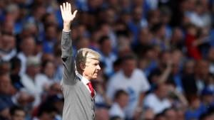 Arsenal manager Arsene Wenger waves to the fans during his final match in charge vs. Huddersfield Town on May 13, 2018.(REUTERS) Arsenal manager Arsene Wenger waves to the fans during his final match in charge vs. Huddersfield Town on May 13, 2018.(REUTERS)