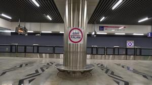 The platform of the newly constructed Palam Metro station on the Magenta Line in New Delhi. The 25.6-km Metro corridor will be formally flagged off by Union Minister for housing and urban affairs Hardeep Singh Puri and Delhi chief minister Arvind Kejriwal on May 28 at 4.30pm from the Nehru Enclave Metro station.(Anushree Fadnavi/HT Photo) The platform of the newly constructed Palam Metro station on the Magenta Line in New Delhi. The 25.6-km Metro corridor will be formally flagged off by Union Minister for housing and urban affairs Hardeep Singh Puri and Delhi chief minister Arvind Kejriwal on May 28 at 4.30pm from the Nehru Enclave Metro station.(Anushree Fadnavi/HT Photo)