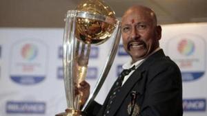 Syed Kirmani believes that both Rishabh Pant and Sanju Samson are doing a great job and will improve.(Twitter) Syed Kirmani believes that both Rishabh Pant and Sanju Samson are doing a great job and will improve.(Twitter)