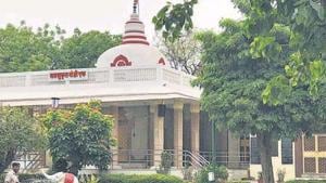 Dedicated to Maharishi Valmiki who wrote the Ramayana, the temple hosted Mahatma Gandhi for 200 days.(HT photo) Dedicated to Maharishi Valmiki who wrote the Ramayana, the temple hosted Mahatma Gandhi for 200 days.(HT photo)