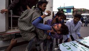 The army said as the iftaar party was in progress, some miscreants started shouting “anti-India and pro-Pakistan slogans”. A crowd gathered and started pelting stones on troops, following which they took “necessary preventive measures”.(PTI/File Photo) The army said as the iftaar party was in progress, some miscreants started shouting “anti-India and pro-Pakistan slogans”. A crowd gathered and started pelting stones on troops, following which they took “necessary preventive measures”.(PTI/File Photo)