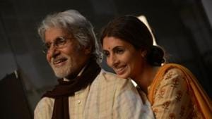 Amitabh Bachchan and daughter Shweta recently shot an ad campaign together.(Instagram) Amitabh Bachchan and daughter Shweta recently shot an ad campaign together.(Instagram)