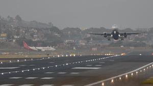 The runway at Cochin airport was closed for 50 minutes. Only one Jet Airways flight from Mumbai was diverted after a Sri Lankan Airways flight got caught in crosswinds during landing.(HT/Picture for representation) The runway at Cochin airport was closed for 50 minutes. Only one Jet Airways flight from Mumbai was diverted after a Sri Lankan Airways flight got caught in crosswinds during landing.(HT/Picture for representation)