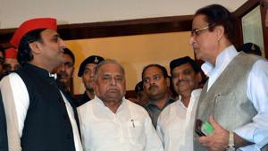 Samajwadi Party founder Mulayam Singh Yadav, party president Akhilesh Yadav and senior leaders Shivpal Singh Yadav and Azam Khan after a meeting in Lucknow.(PTI FILE) Samajwadi Party founder Mulayam Singh Yadav, party president Akhilesh Yadav and senior leaders Shivpal Singh Yadav and Azam Khan after a meeting in Lucknow.(PTI FILE)