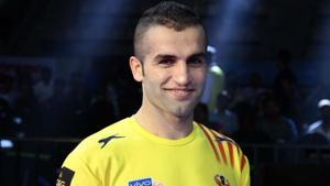 Fazel Atrachali was bought for <span class='webrupee'>₹</span>1 crore by U Mumba in the Pro Kabaddi League auctions on Wednesday.(Twitter) Fazel Atrachali was bought for <span class='webrupee'>₹</span>1 crore by U Mumba in the Pro Kabaddi League auctions on Wednesday.(Twitter)