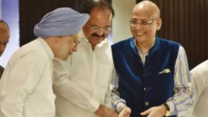 (L to R) Former Prime Minister Manmohan Singh, vice-president M Venkaiah Naidu and Congress leader Abhishek Manu Singhvi enjoy a light moment during the release of Singhvi’s book ‘Straight Talk’, in New Delhi on Wednesday.(HT/Raj K Raj) (L to R) Former Prime Minister Manmohan Singh, vice-president M Venkaiah Naidu and Congress leader Abhishek Manu Singhvi enjoy a light moment during the release of Singhvi’s book ‘Straight Talk’, in New Delhi on Wednesday.(HT/Raj K Raj)