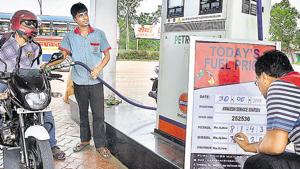 An employee updates fuel prices display board at a petrol pump, in Howrah on Wednesday. Fuel prices have risen continuously every day for the past fortnight.(PTI Photo) An employee updates fuel prices display board at a petrol pump, in Howrah on Wednesday. Fuel prices have risen continuously every day for the past fortnight.(PTI Photo)