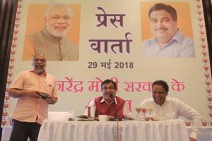Minister Nitin Gadkari addressing the media in Worli on May 29.(Bhushan Koyande/HT Photo) Minister Nitin Gadkari addressing the media in Worli on May 29.(Bhushan Koyande/HT Photo)
