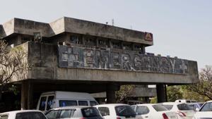 Acting on the plea of three students, the Punjab and Haryana high court on Wednesday put the hospital on notice on allegations that it reverted 17 seats from the all-India quota to the students of institute against the court order.(HT File) Acting on the plea of three students, the Punjab and Haryana high court on Wednesday put the hospital on notice on allegations that it reverted 17 seats from the all-India quota to the students of institute against the court order.(HT File)