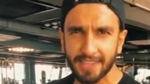 Ranveer Singh posted his funny gym video on his social media handles.(Instagram Grab) Ranveer Singh posted his funny gym video on his social media handles.(Instagram Grab)