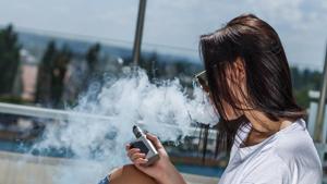 Consuming electronic cigarettes reduces the risk of cancer by around 90-92 per cent compared to the conventional ones, according to an expert.(Shutterstock) Consuming electronic cigarettes reduces the risk of cancer by around 90-92 per cent compared to the conventional ones, according to an expert.(Shutterstock)