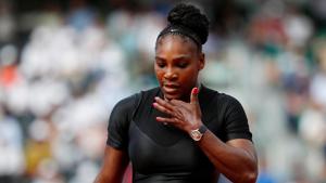 Serena Williams beat Kristyna Pliskova in their first round French Open match 7-6 (4), 6-4.(REUTERS) Serena Williams beat Kristyna Pliskova in their first round French Open match 7-6 (4), 6-4.(REUTERS)