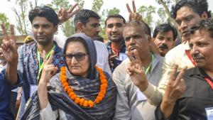 Rashtriya Lok Dal candidate Tabassum Hasan with her supporters after winning Kairana Lok Sabha by-elections.(PTI) Rashtriya Lok Dal candidate Tabassum Hasan with her supporters after winning Kairana Lok Sabha by-elections.(PTI)