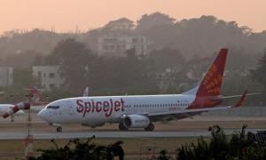 The SpiceJet flight was carrying 188 passengers.(Reuters/Picture for representation) The SpiceJet flight was carrying 188 passengers.(Reuters/Picture for representation)