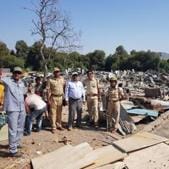 The demolition of slums underway in Vikhroli.(HT Photo) The demolition of slums underway in Vikhroli.(HT Photo)