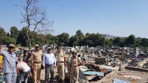 The demolitions underway in Vikhroli.(HT PHOTO) The demolitions underway in Vikhroli.(HT PHOTO)