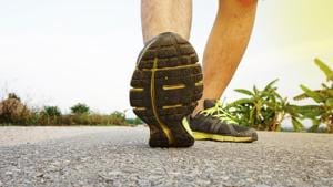 Weight loss tip: Walk briskly every day to keep your heart healthy and stay disease free.(Shutterstock) Weight loss tip: Walk briskly every day to keep your heart healthy and stay disease free.(Shutterstock)