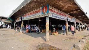A wholesale vegetable market in Jalandhar wears a deserted look on the second day of farmers’ protest on Saturday.(Pardeep Pandit/HT) A wholesale vegetable market in Jalandhar wears a deserted look on the second day of farmers’ protest on Saturday.(Pardeep Pandit/HT)