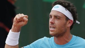 Marco Cecchinato celebrates after defeating David Goffin in the French Open fourth round on Sunday.(AP) Marco Cecchinato celebrates after defeating David Goffin in the French Open fourth round on Sunday.(AP)