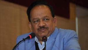 Union environment and forest minister Harsh Vardhan(Sunil Ghosh / Hindustan Times)