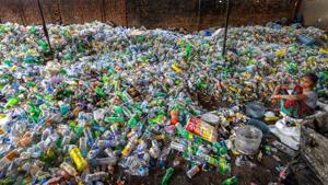 The theme for the World Environment Day 2018 is 'Beat Plastic Pollution'. Countries are being pushed to reduce the production and excessive use of single-use plastic polluting our oceans, damaging marine life and threatening human health.(PTI file photo) The theme for the World Environment Day 2018 is 'Beat Plastic Pollution'. Countries are being pushed to reduce the production and excessive use of single-use plastic polluting our oceans, damaging marine life and threatening human health.(PTI file photo)