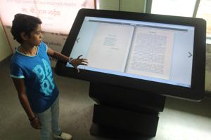 People can access around 1,500 audio books and more than 1,730 books from 20 subjects ranging from history, biographies, geology, poetry and many more genres.(Praful Gangurde/HT) People can access around 1,500 audio books and more than 1,730 books from 20 subjects ranging from history, biographies, geology, poetry and many more genres.(Praful Gangurde/HT)