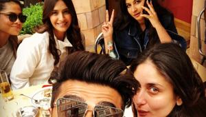 Sonam Kapoor, Rhea Kapoor, Kareena Kapoor and Arjun Kapoor met in London for a lunch.(Instagram) Sonam Kapoor, Rhea Kapoor, Kareena Kapoor and Arjun Kapoor met in London for a lunch.(Instagram)